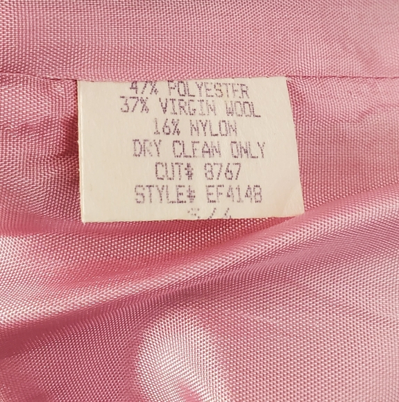 TRUE MEANING-size 6-mini lining skirt (find the match blazer in my closet) - Picture 7 of 8